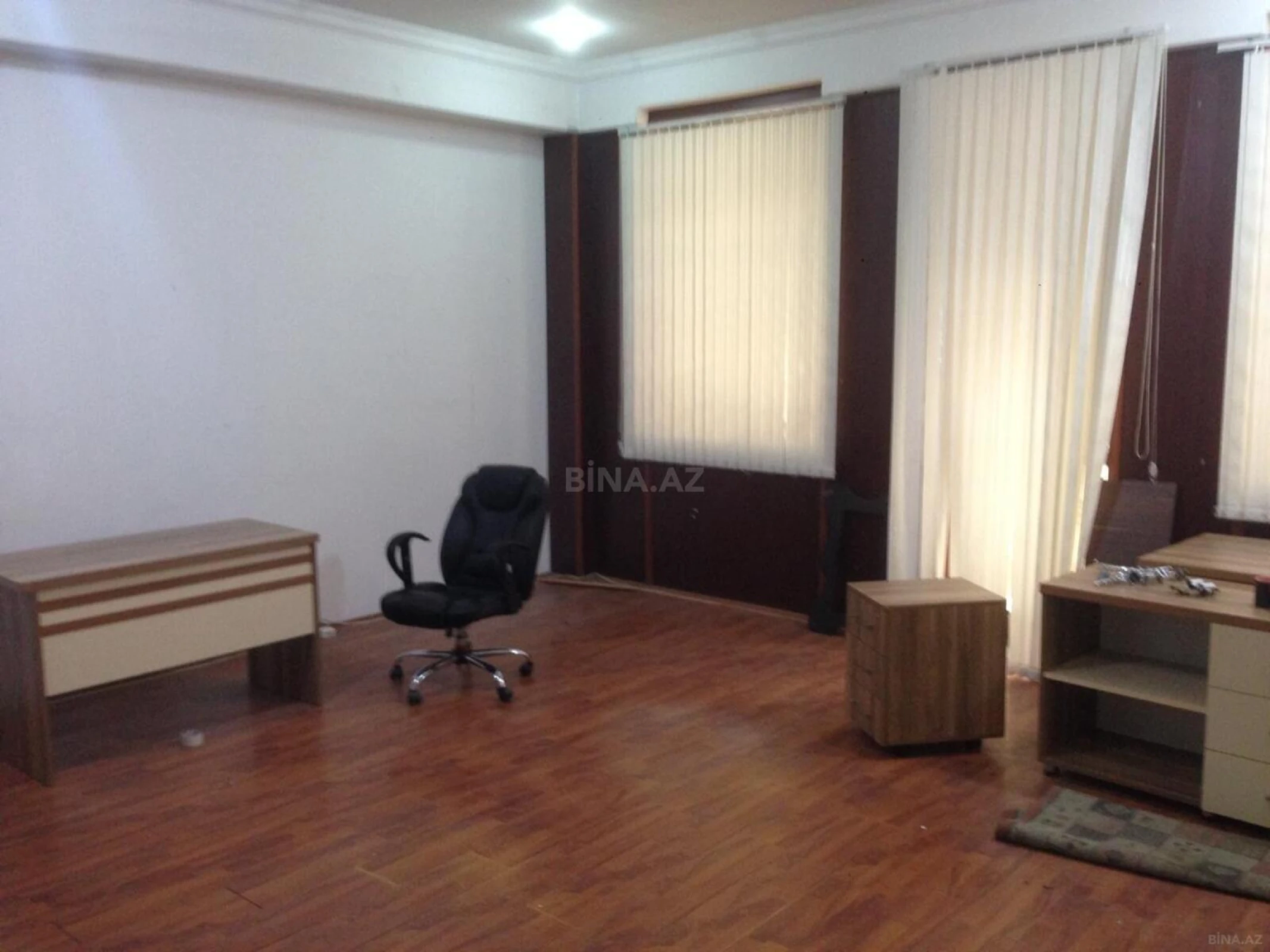 Kirayə verilir 1 otaqlı ofis 45 m²