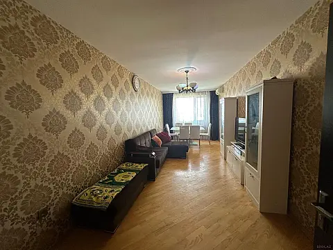 Kirayə verilir 2 otaqlı mənzil 60 m²