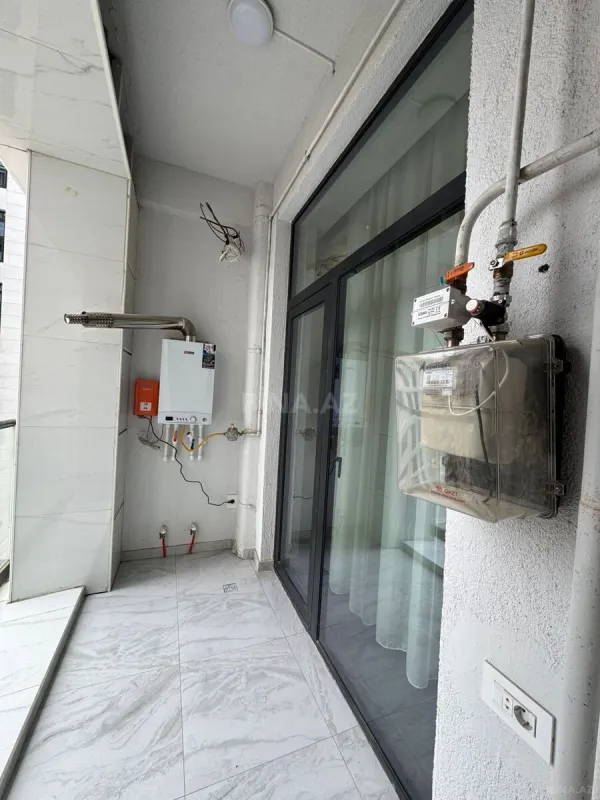 Satılır 3 otaqlı mənzil 103 m²