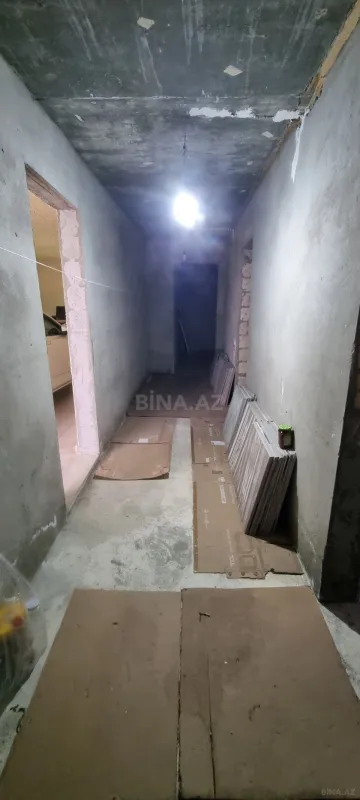 Satılır 8 otaqlı həyət evi 183.5 m²