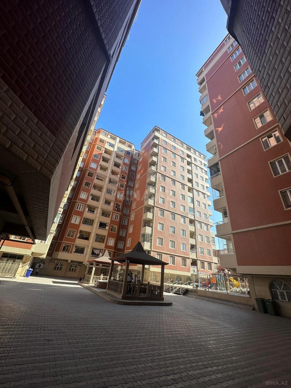 Satılır 3 otaqlı mənzil 100 m²