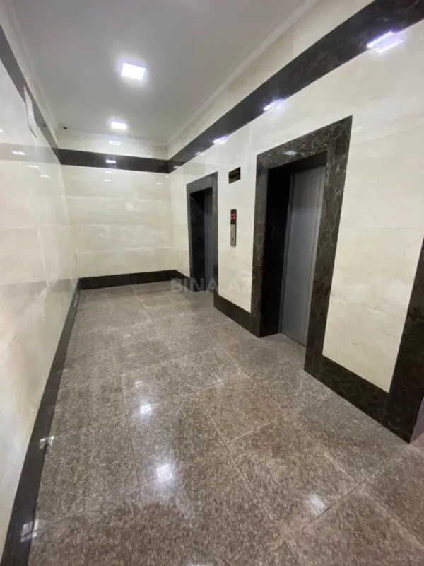 Kirayə verilir 3 otaqlı mənzil 130 m²