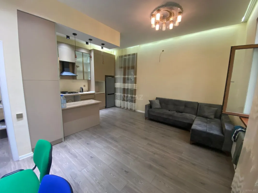 Satılır 2 otaqlı mənzil 60 m²