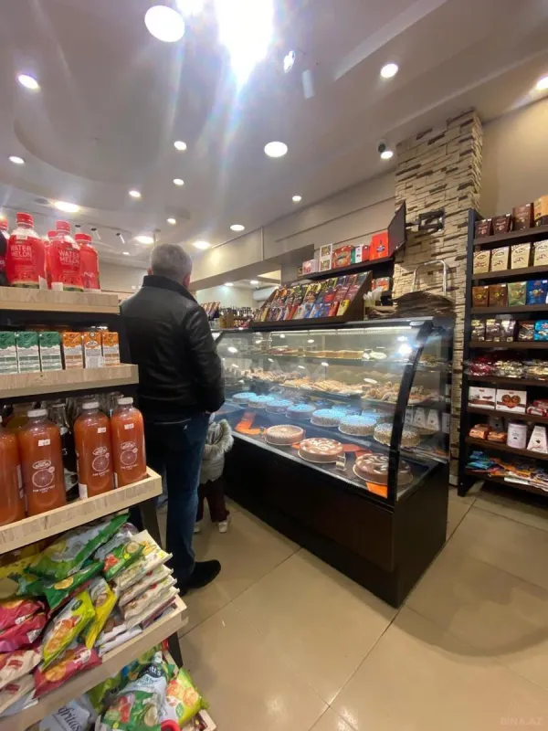 Satılır obyekt 52 m²