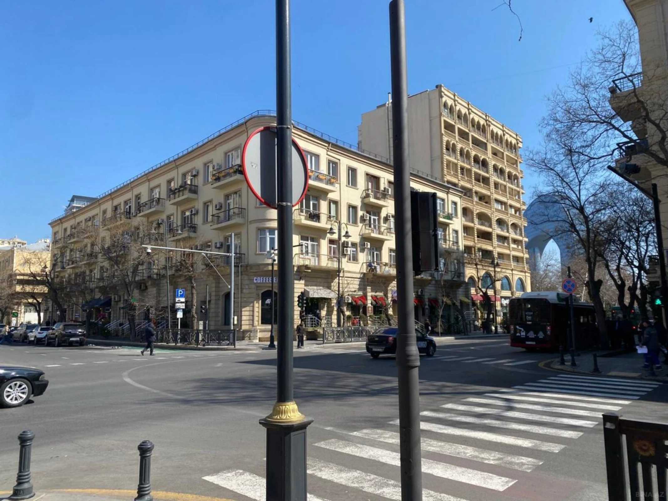 Satılır obyekt 52 m²