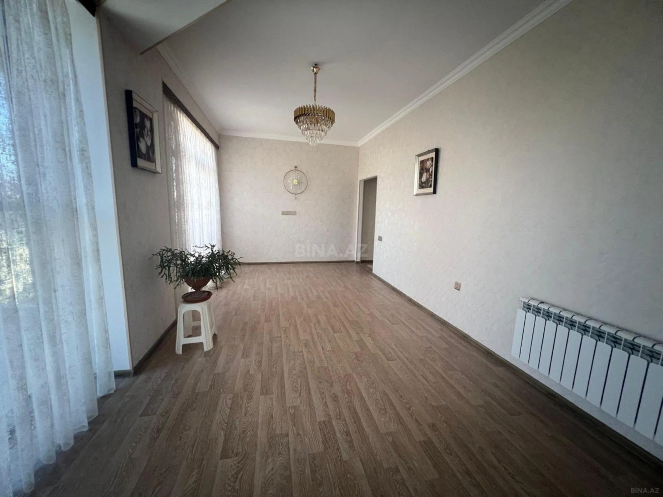 Satılır 3 otaqlı mənzil 113 m²
