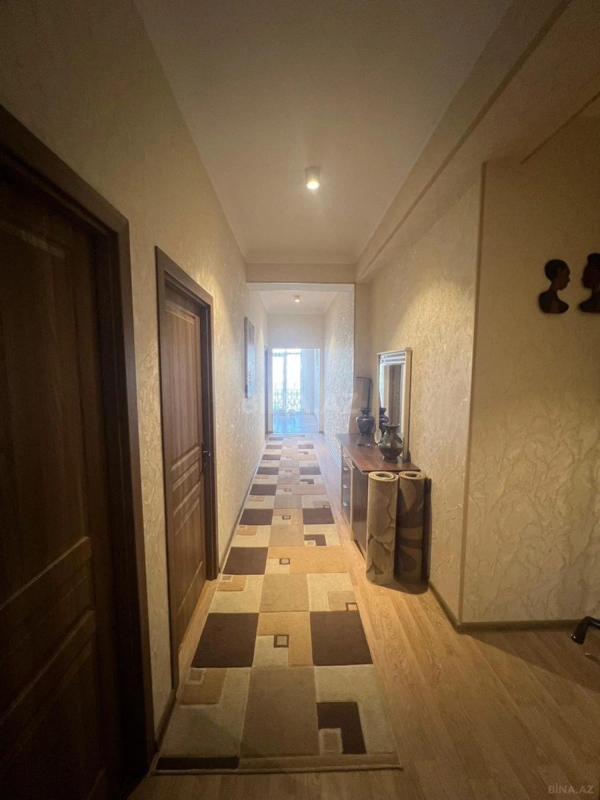 Satılır 3 otaqlı mənzil 113 m²