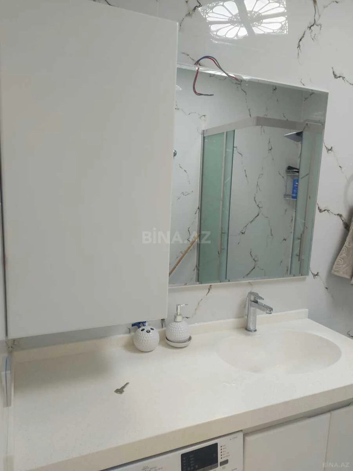 Kirayə verilir 2 otaqlı mənzil 76 m²