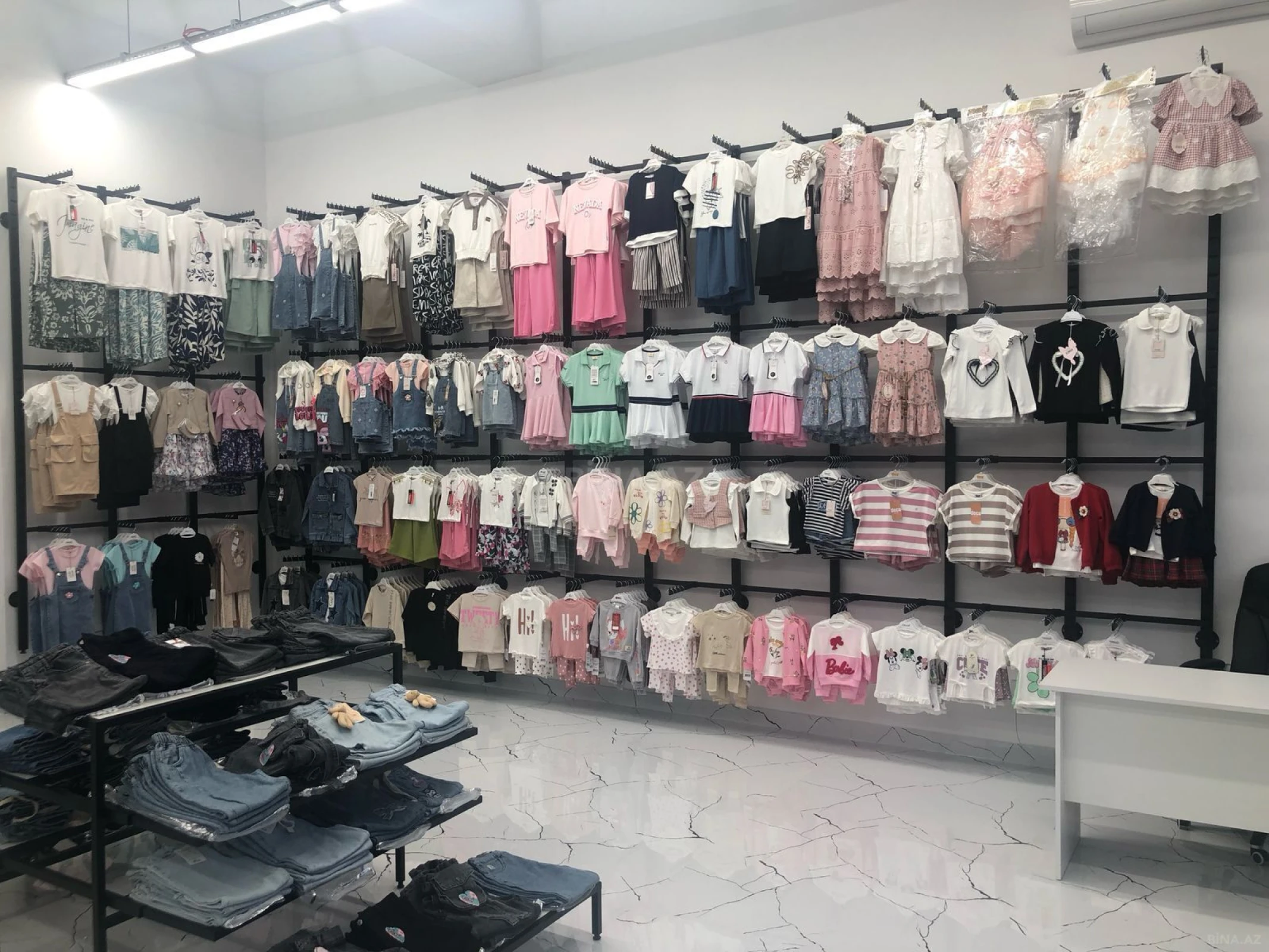 Satılır obyekt 65 m²