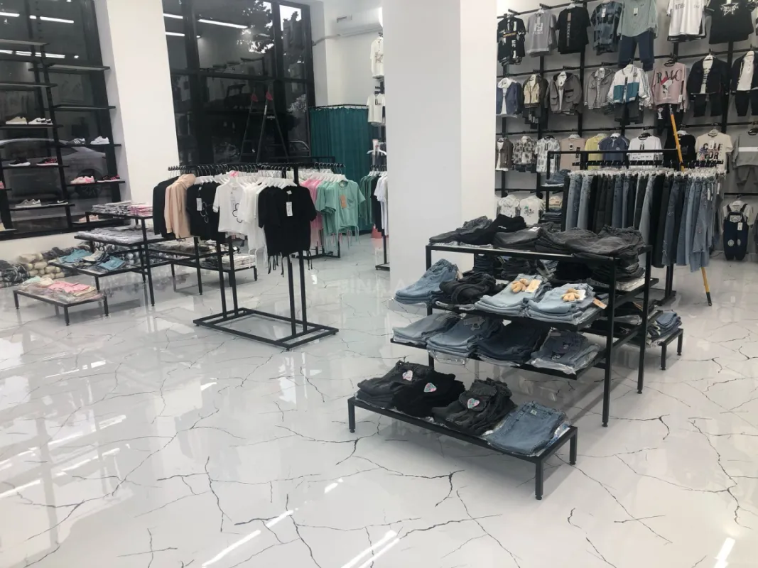 Satılır obyekt 65 m²