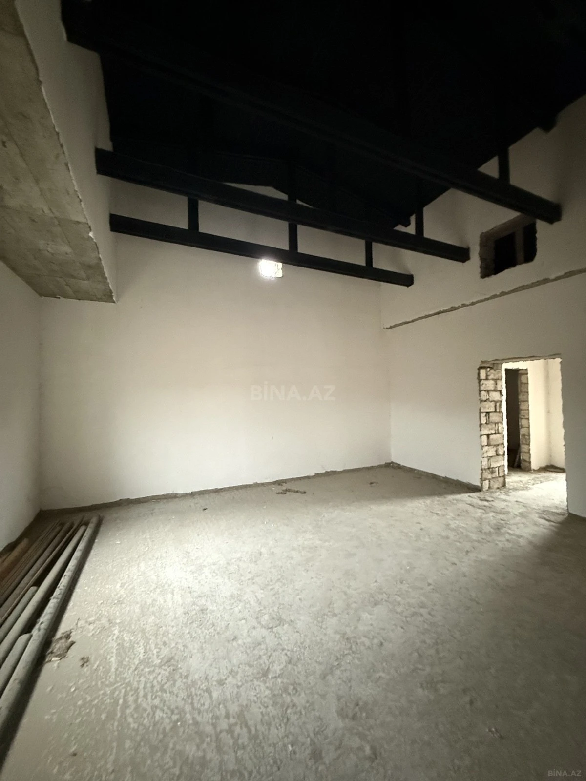 Satılır 15 otaqlı həyət evi 200 m²