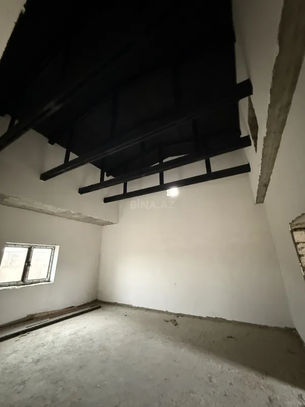 Satılır 15 otaqlı həyət evi 200 m²
