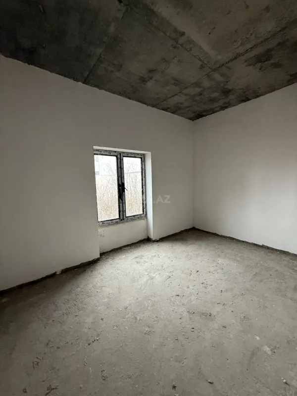 Satılır 15 otaqlı həyət evi 200 m²