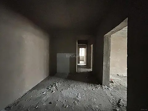 Satılır 4 otaqlı mənzil 153 m²