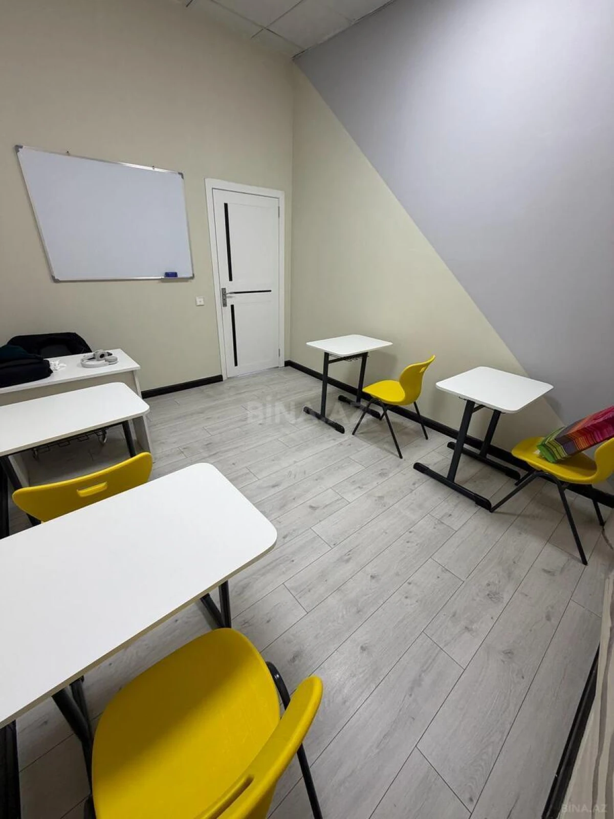 Kirayə verilir 1 otaqlı ofis 15 m²