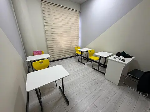 Kirayə verilir 1 otaqlı ofis 15 m²