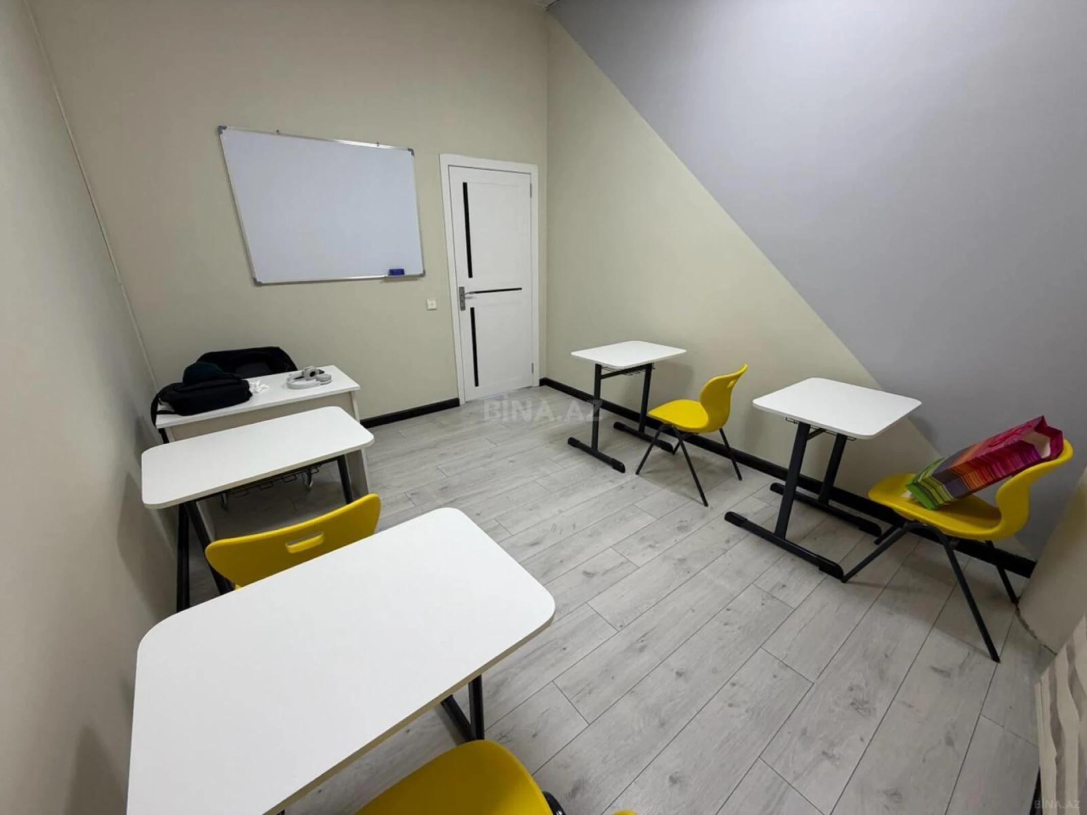 Kirayə verilir 1 otaqlı ofis 15 m²