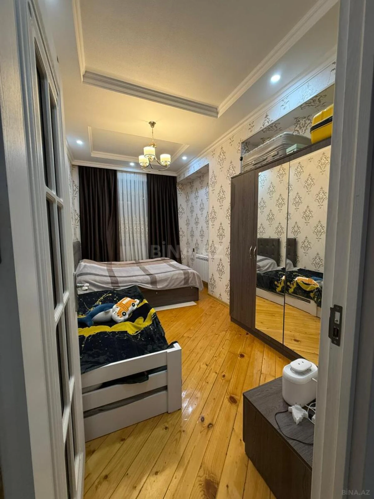 Kirayə verilir 2 otaqlı mənzil 90 m²