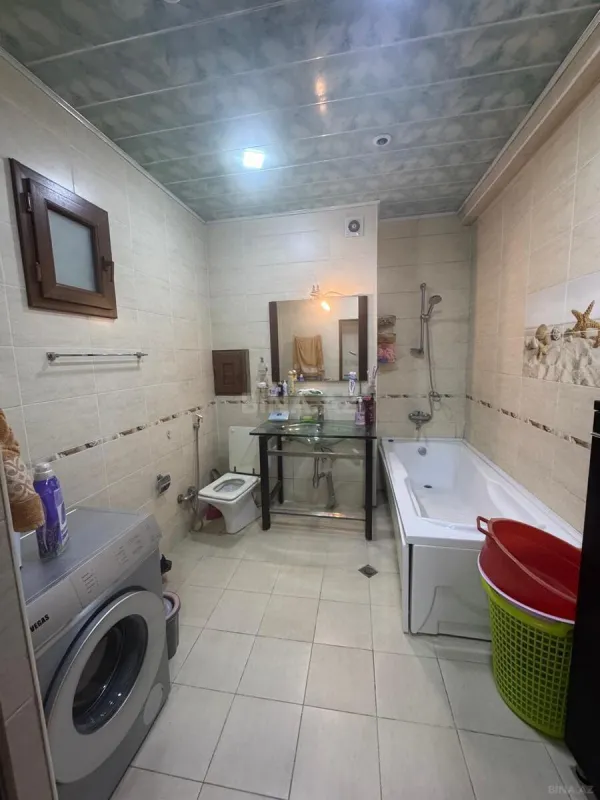 Satılır 2 otaqlı mənzil 65 m²