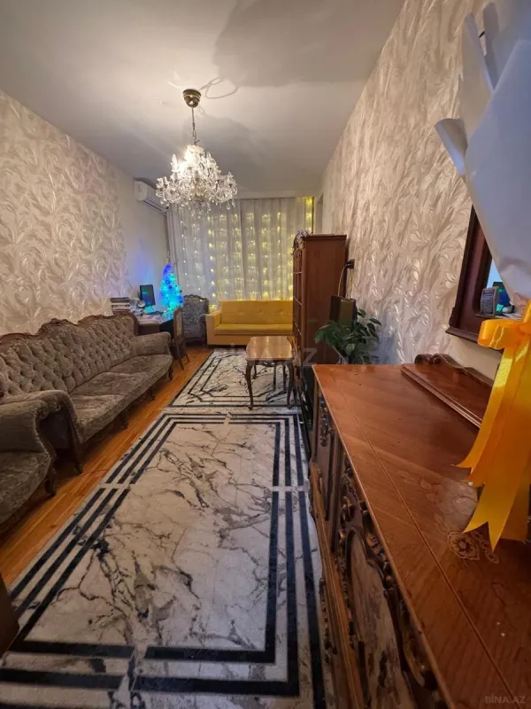 Satılır 2 otaqlı mənzil 65 m²