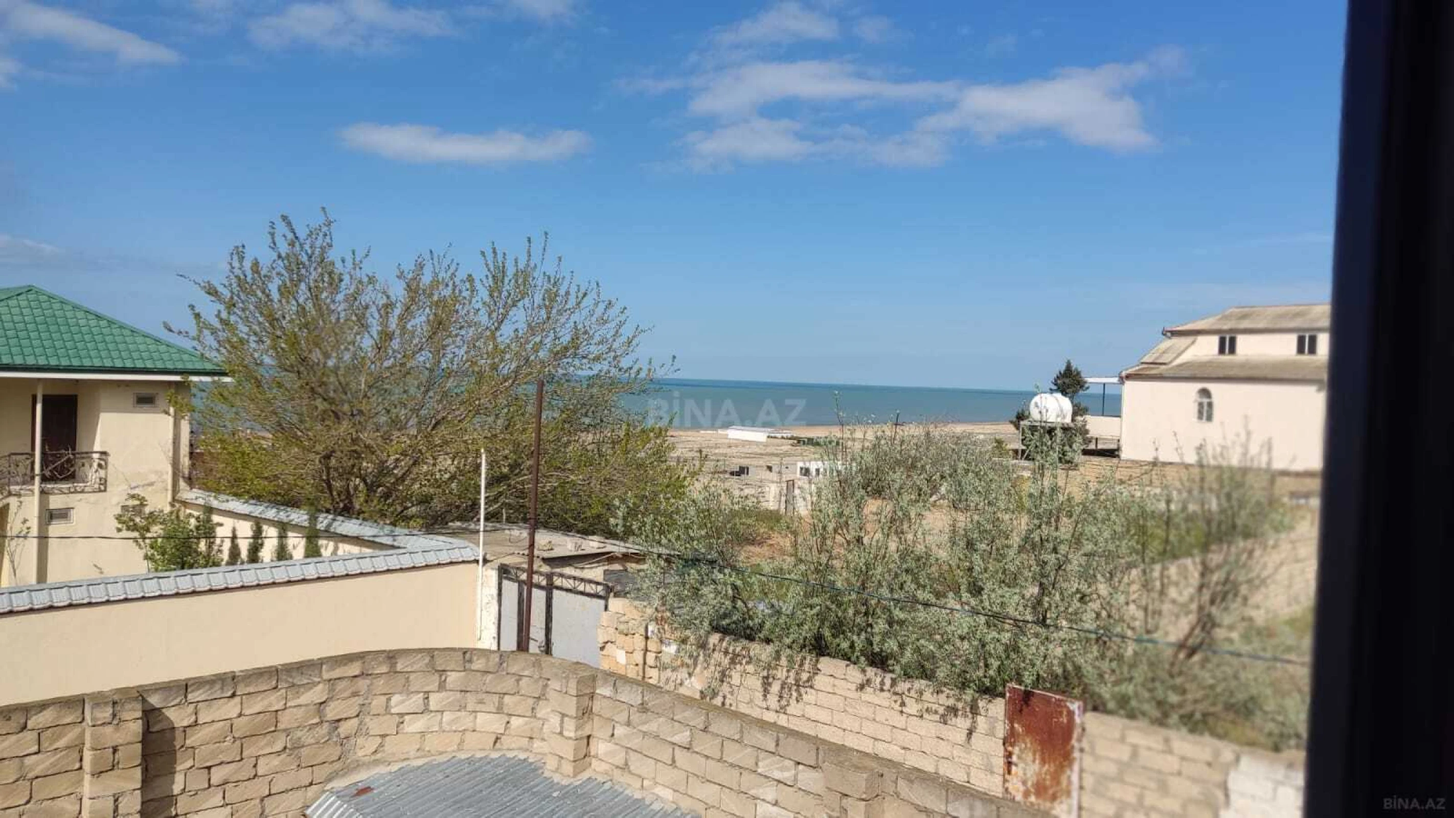 Satılır 5 otaqlı həyət evi 160 m²