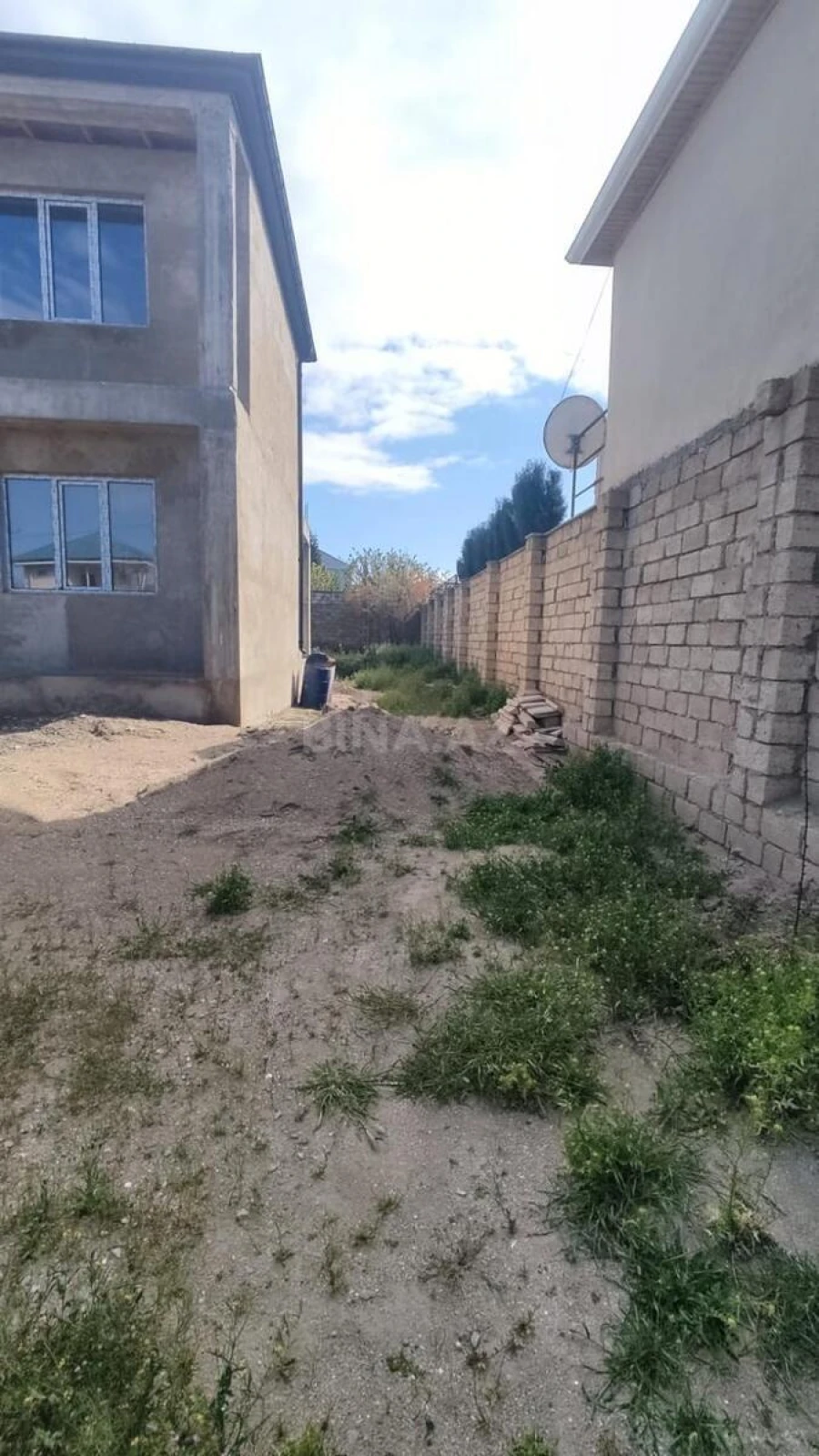 Satılır 5 otaqlı həyət evi 160 m²