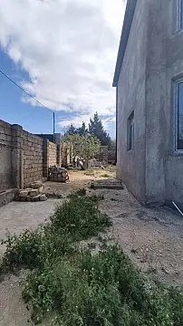 Satılır 5 otaqlı həyət evi 160 m²