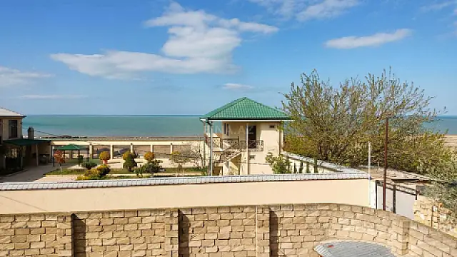 Satılır 5 otaqlı həyət evi 160 m²