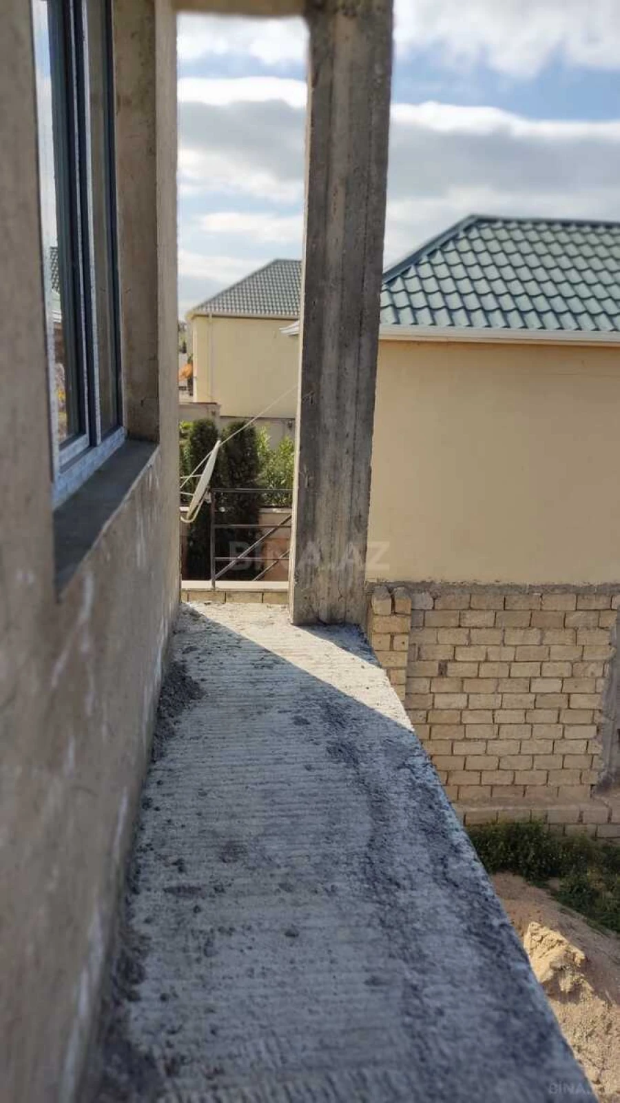 Satılır 5 otaqlı həyət evi 160 m²