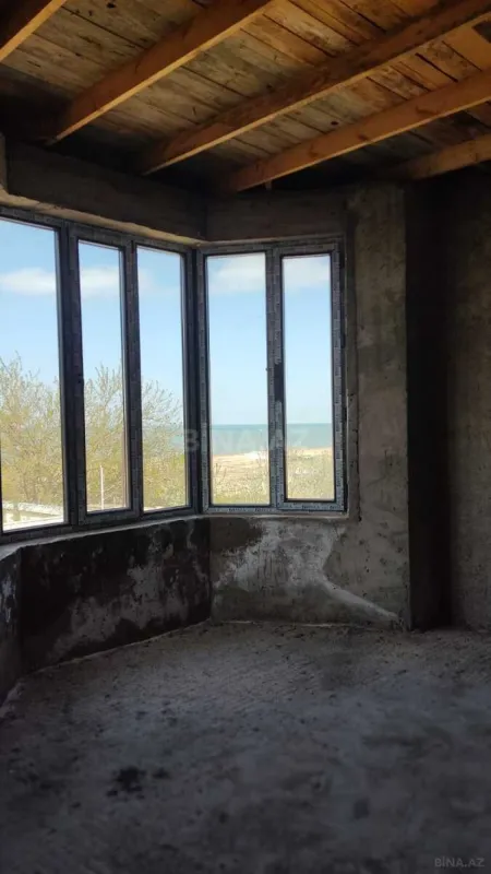 Satılır 5 otaqlı həyət evi 160 m²