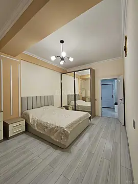 Kirayə verilir 2 otaqlı mənzil 65 m²