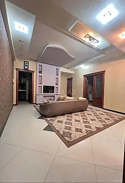 Kirayə verilir 3 otaqlı mənzil 160 m²