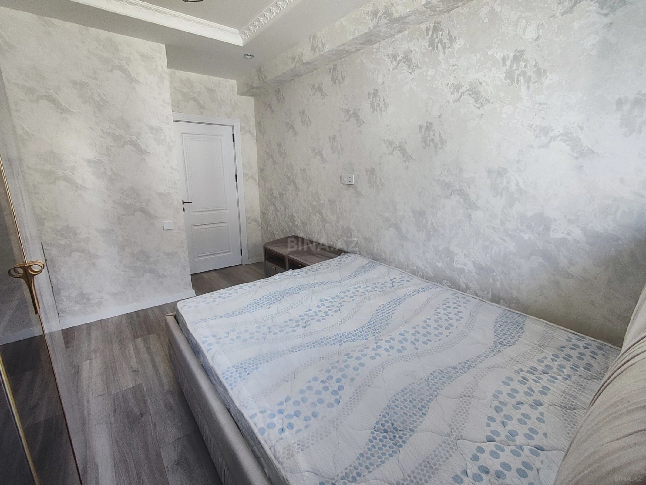 Satılır 3 otaqlı mənzil 60 m²