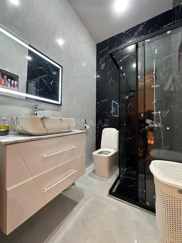 Satılır 4 otaqlı həyət evi 200 m²