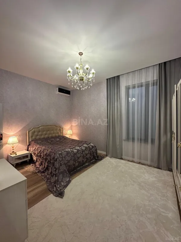 Satılır 4 otaqlı həyət evi 200 m²