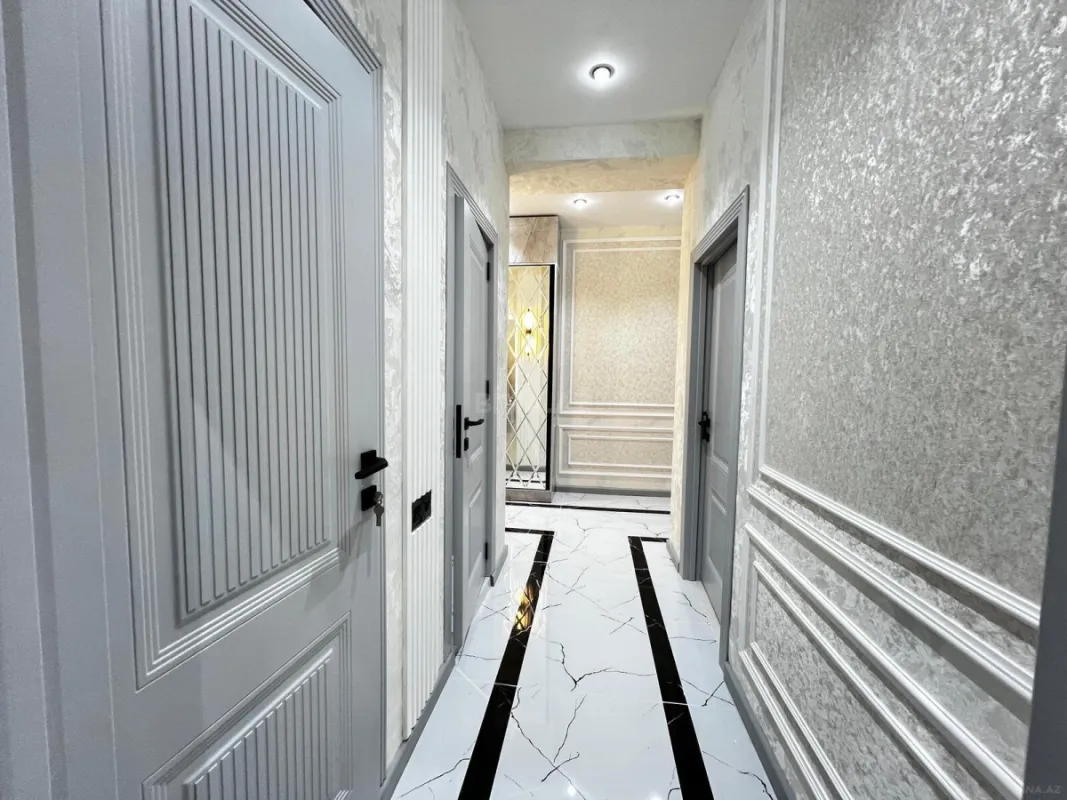Satılır 2 otaqlı mənzil 82 m²