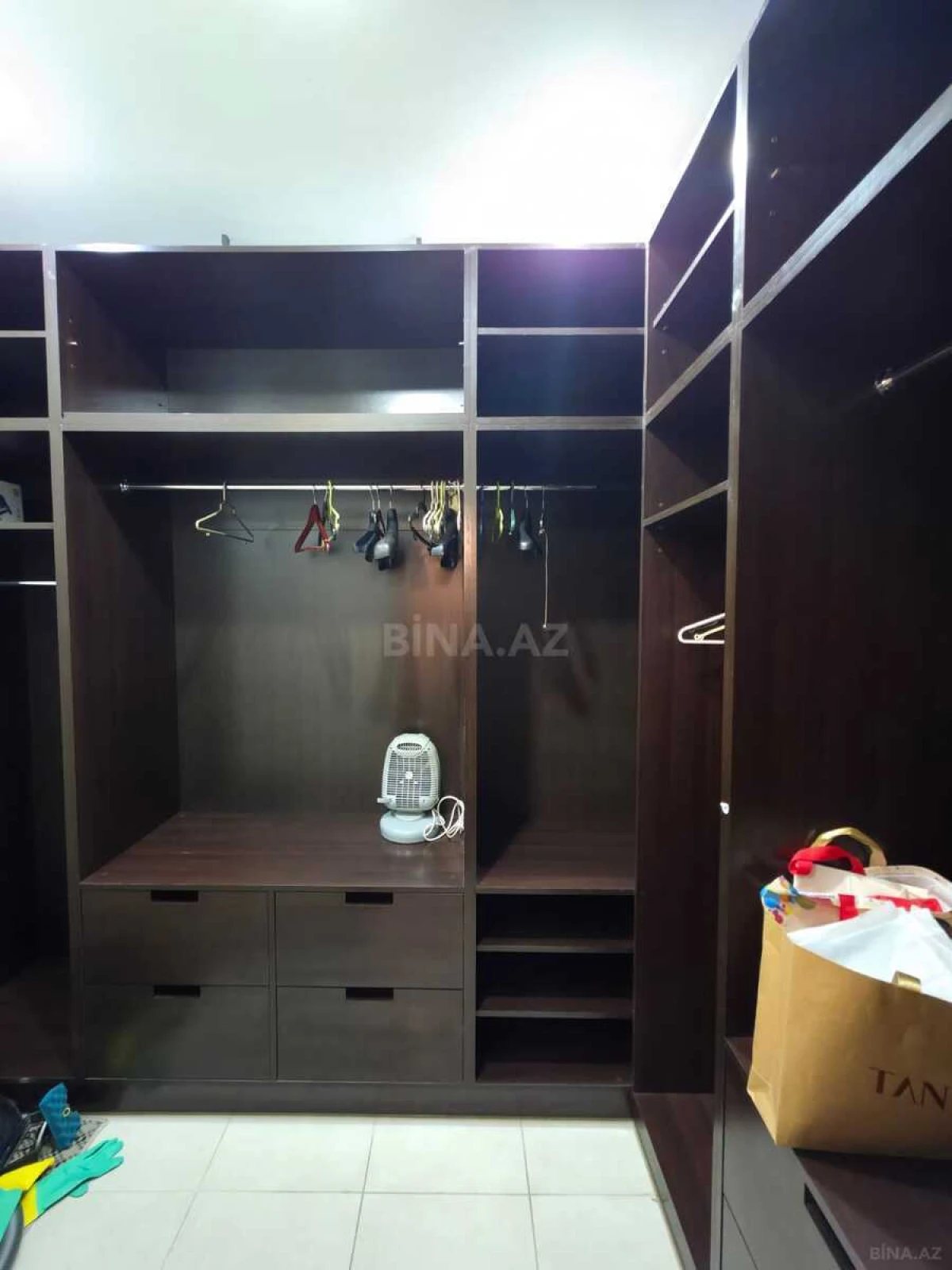 Kirayə verilir 4 otaqlı mənzil 190 m²