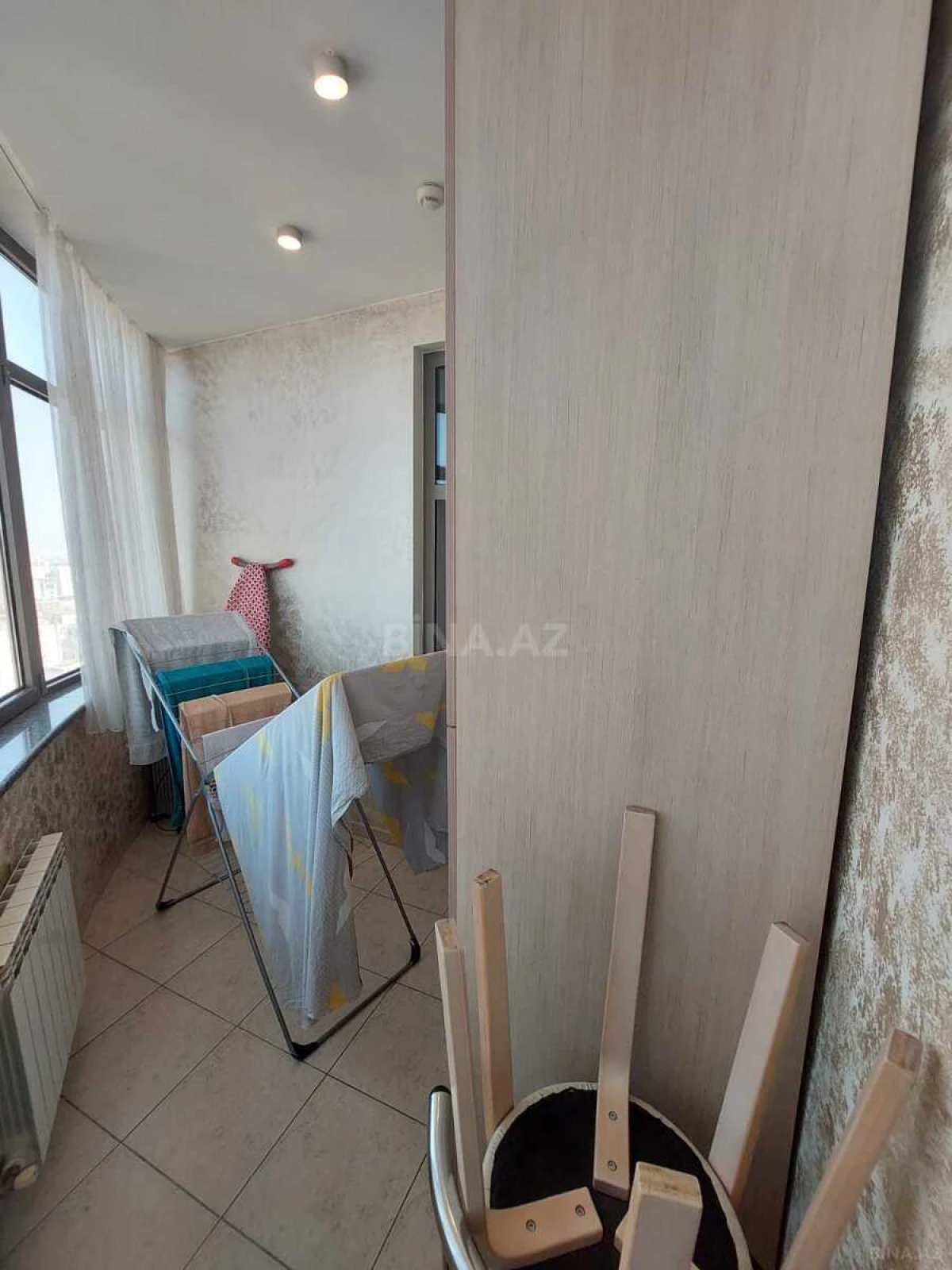 Kirayə verilir 4 otaqlı mənzil 190 m²