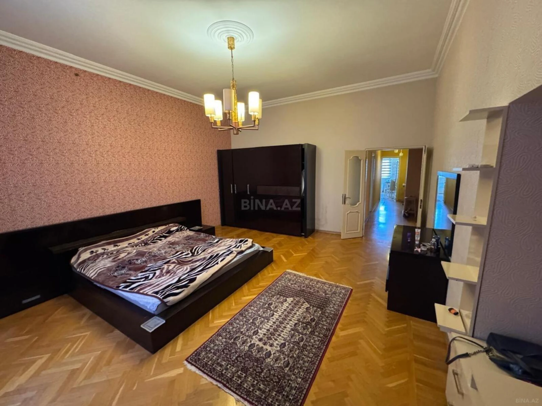 Satılır 3 otaqlı mənzil 120 m²
