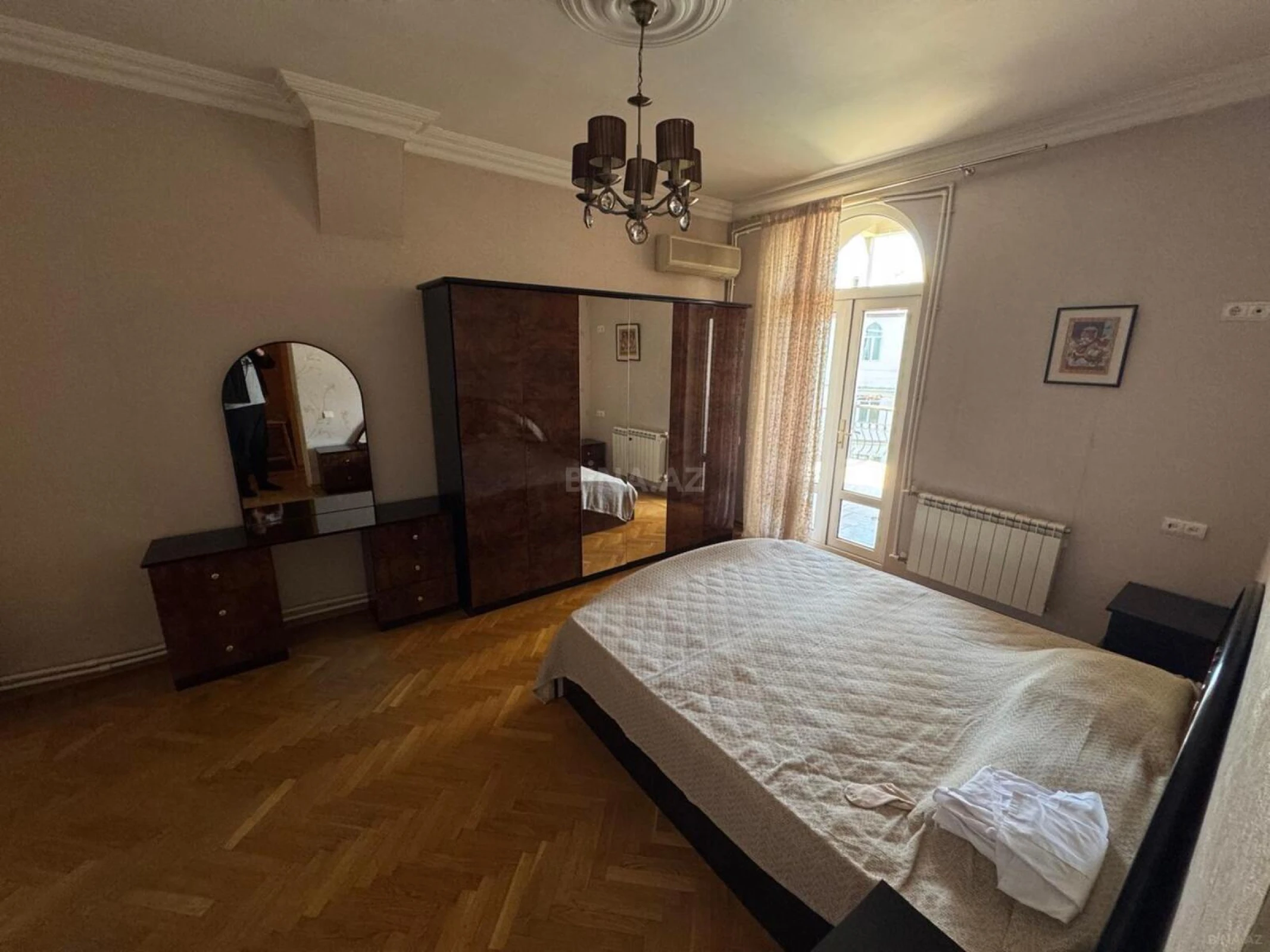 Satılır 3 otaqlı mənzil 120 m²