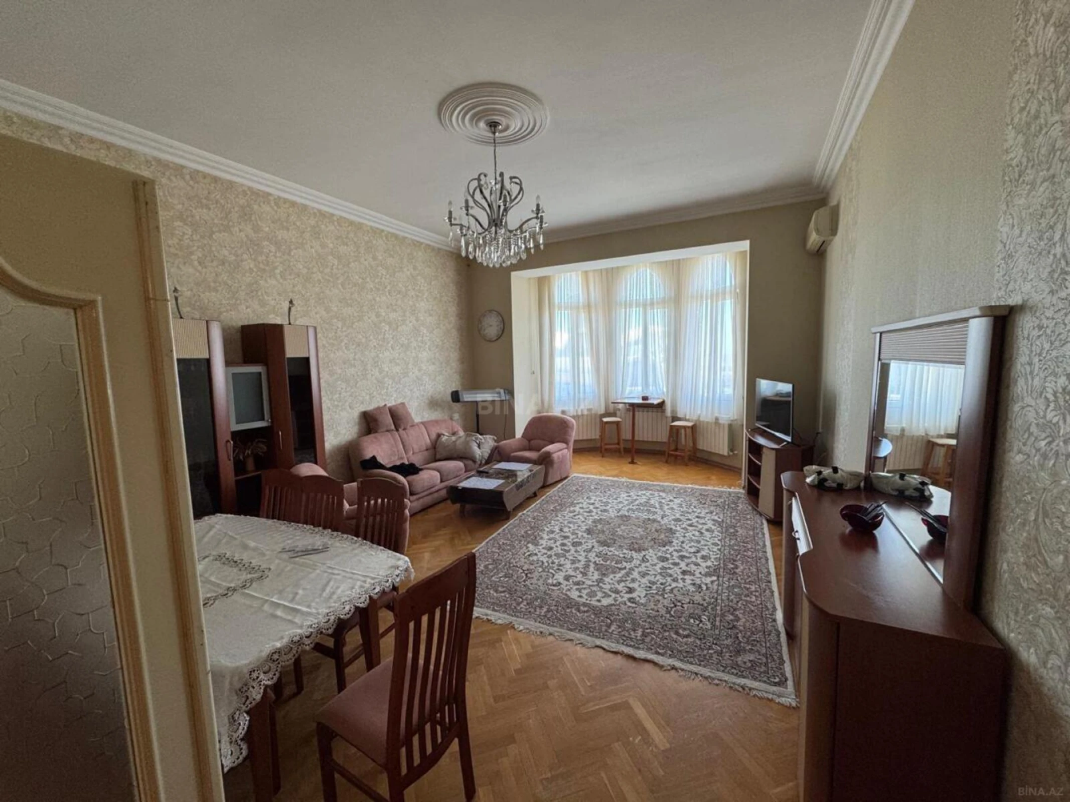 Satılır 3 otaqlı mənzil 120 m²