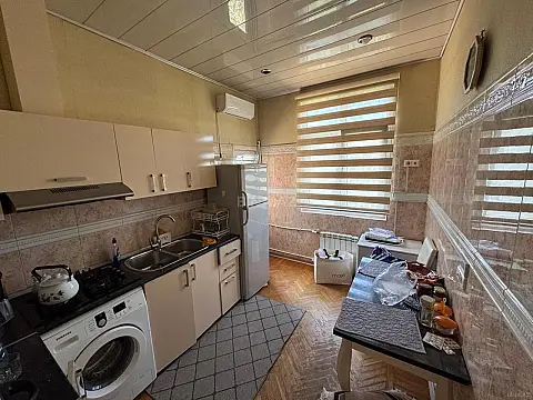 Satılır 3 otaqlı mənzil 120 m²