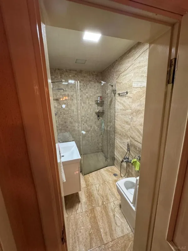 Satılır 3 otaqlı mənzil 120 m²