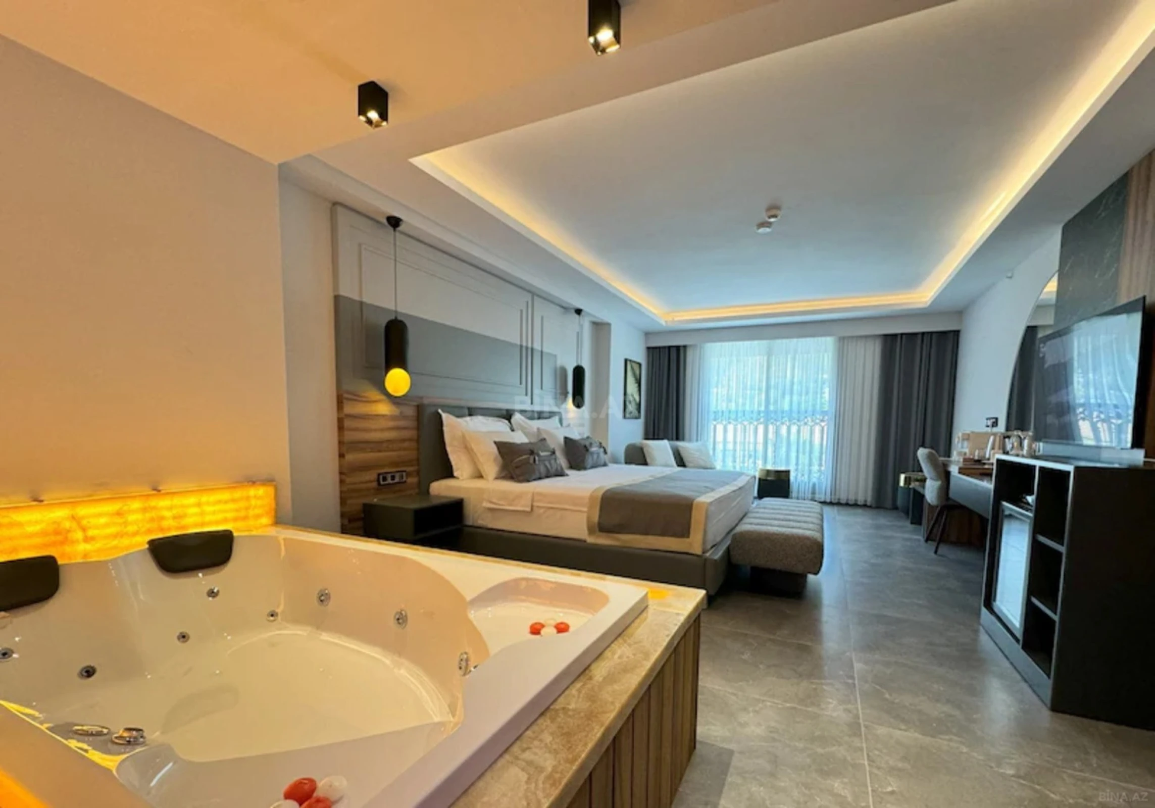 Satılır obyekt 3200 m²