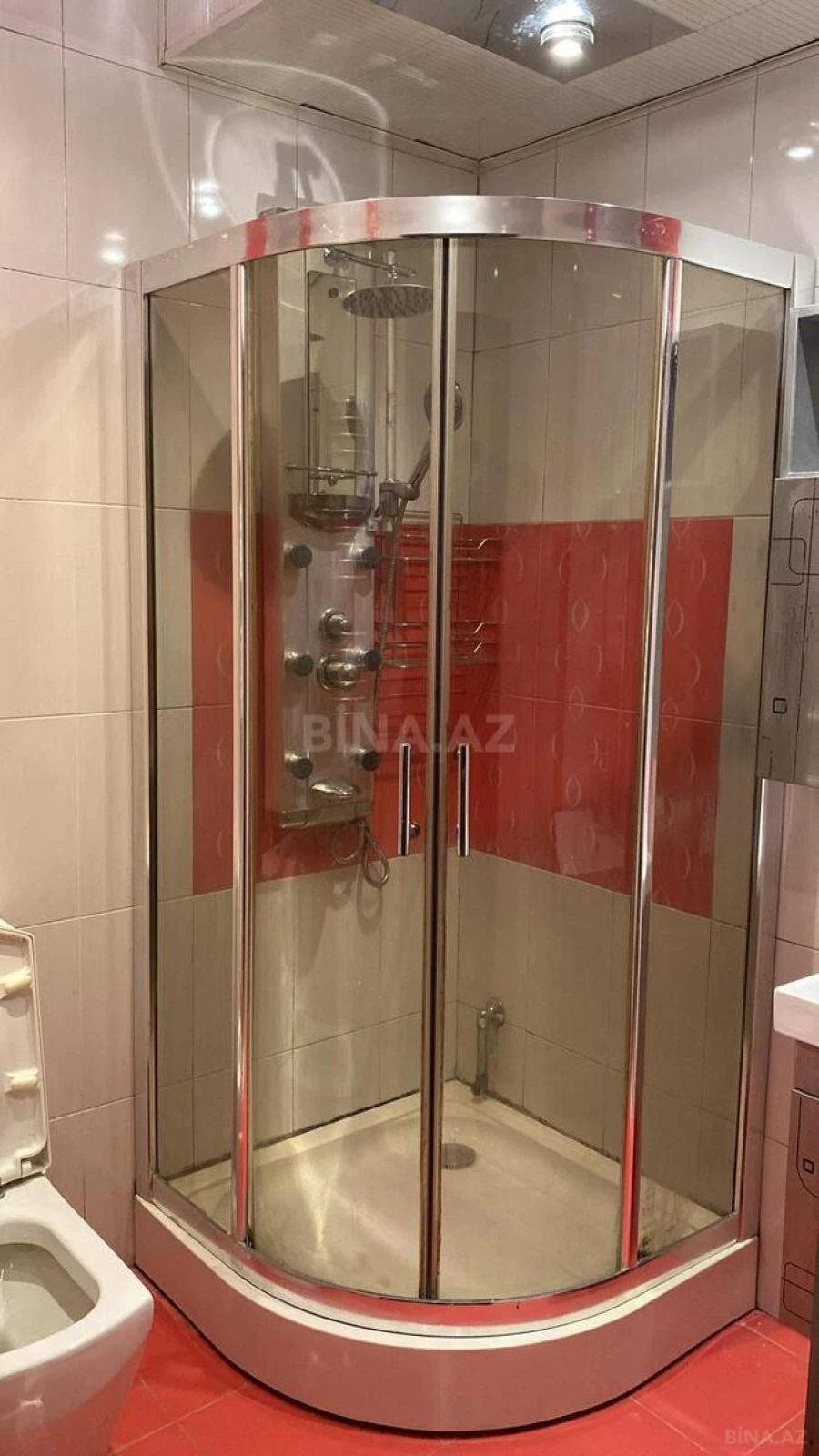 Kirayə verilir 2 otaqlı mənzil 63 m²