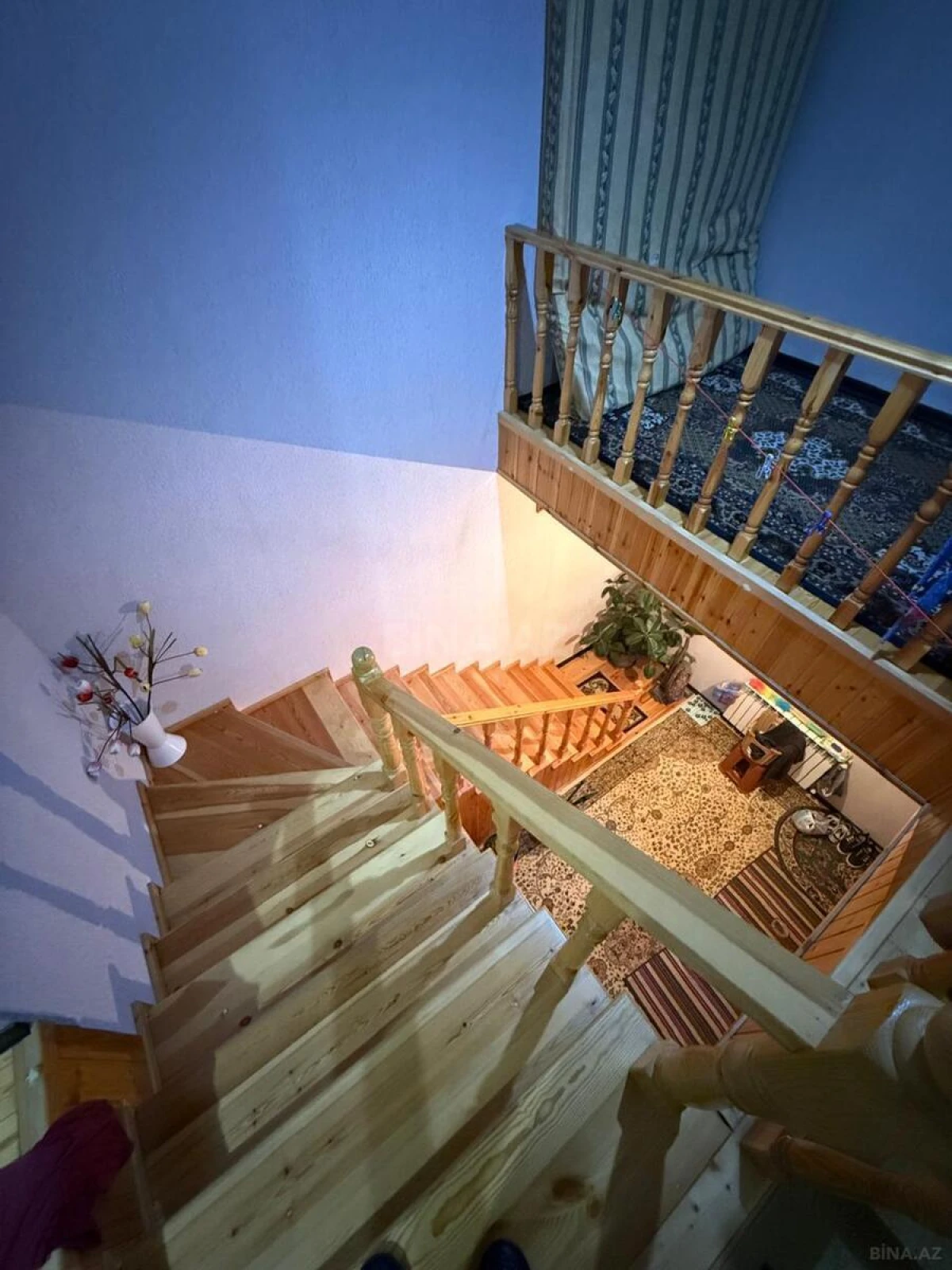 Satılır 5 otaqlı həyət evi 180 m²