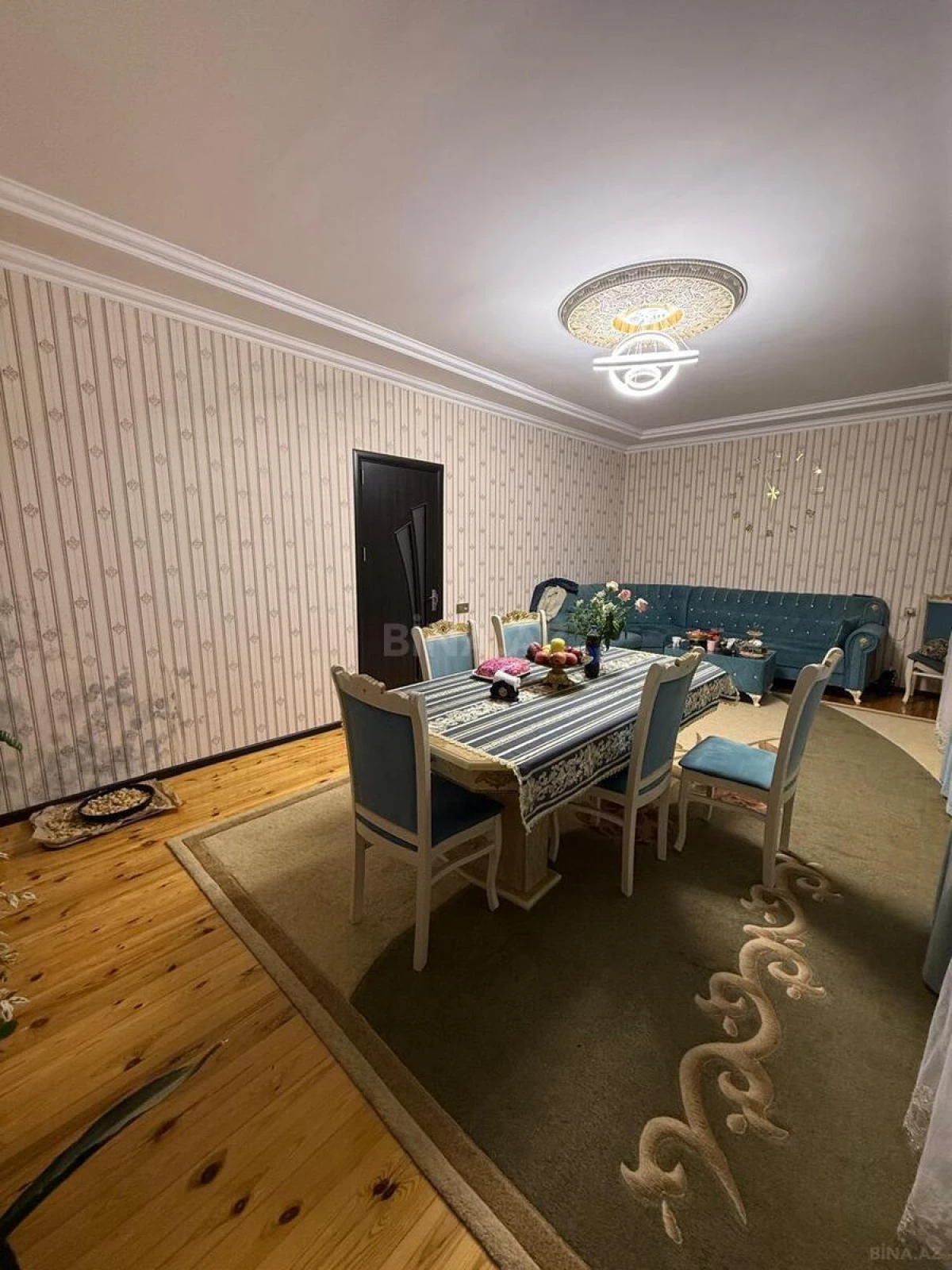 Satılır 5 otaqlı həyət evi 180 m²