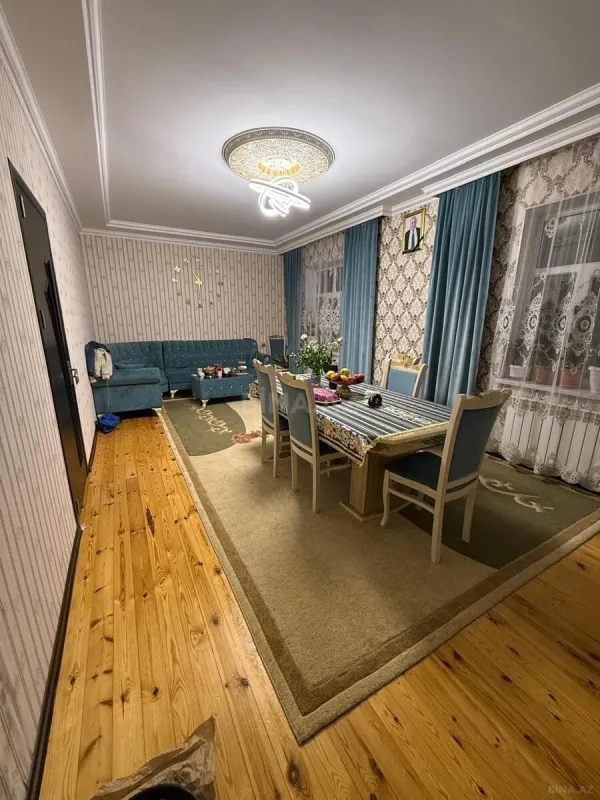 Satılır 5 otaqlı həyət evi 180 m²