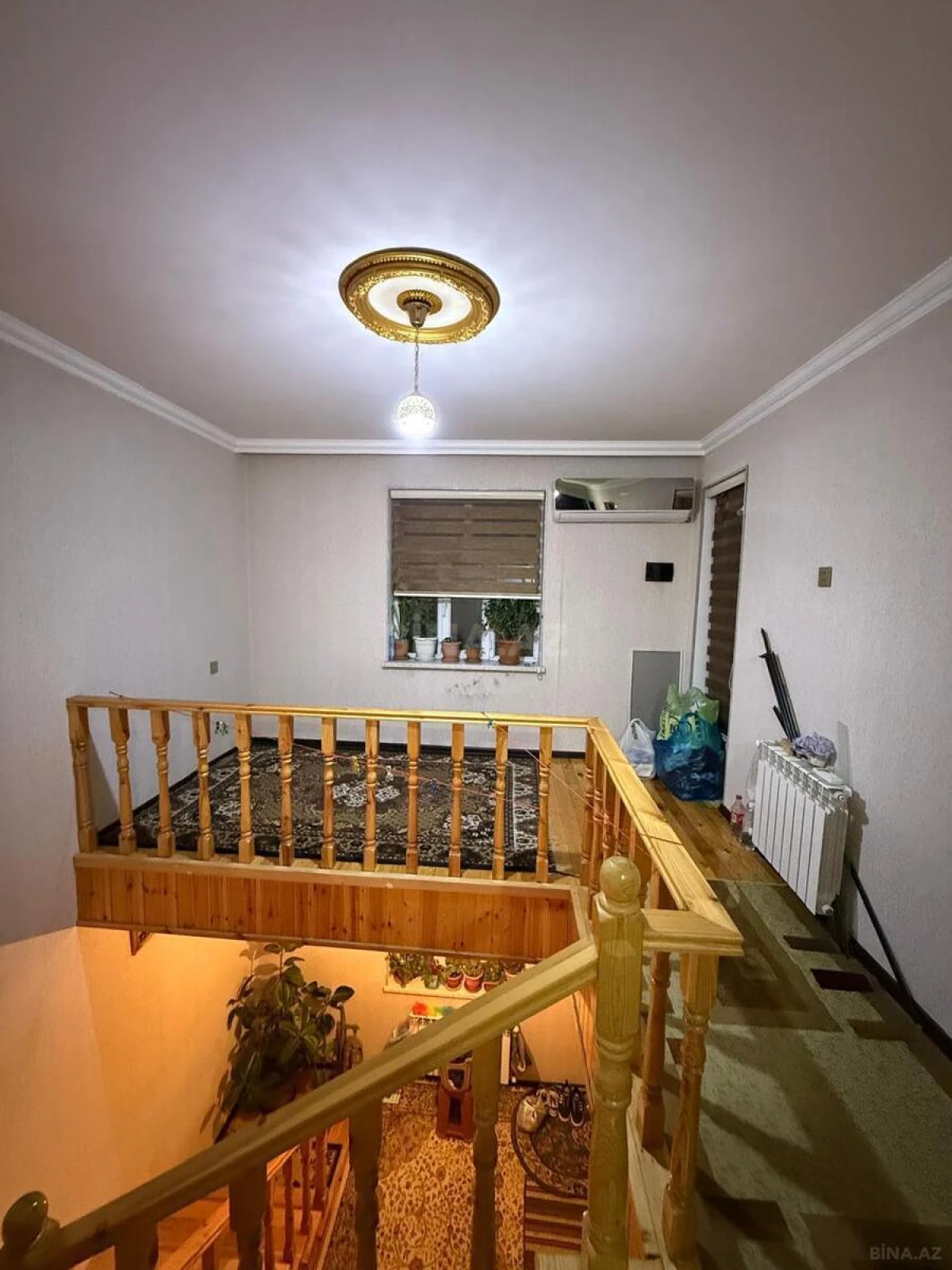 Satılır 5 otaqlı həyət evi 180 m²