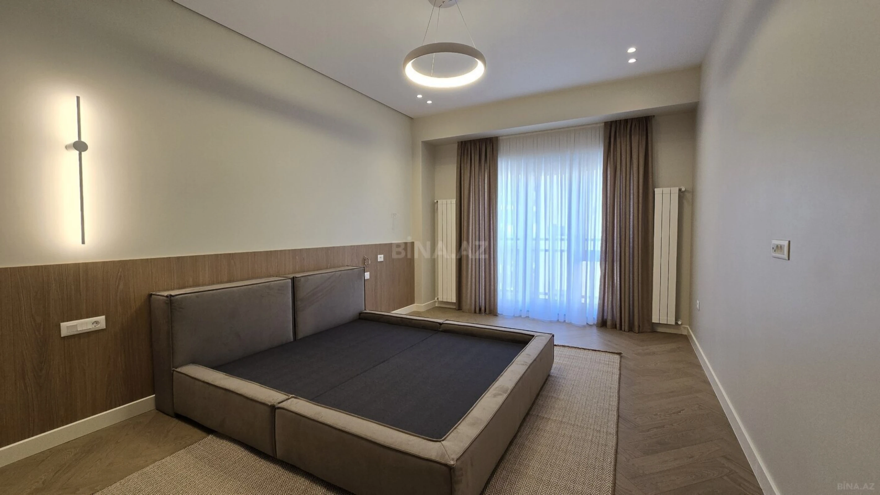 Kirayə verilir 5 otaqlı mənzil 190 m²